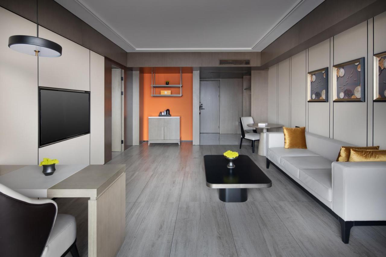 Tian Yi International Hotel 天艺国际酒店 Phnom Penh Dış mekan fotoğraf