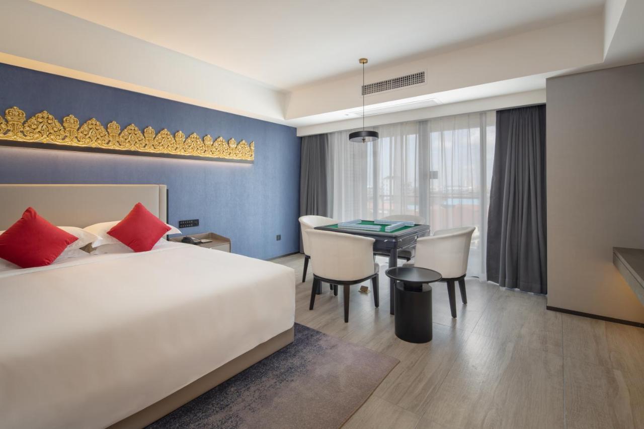 Tian Yi International Hotel 天艺国际酒店 Phnom Penh Dış mekan fotoğraf