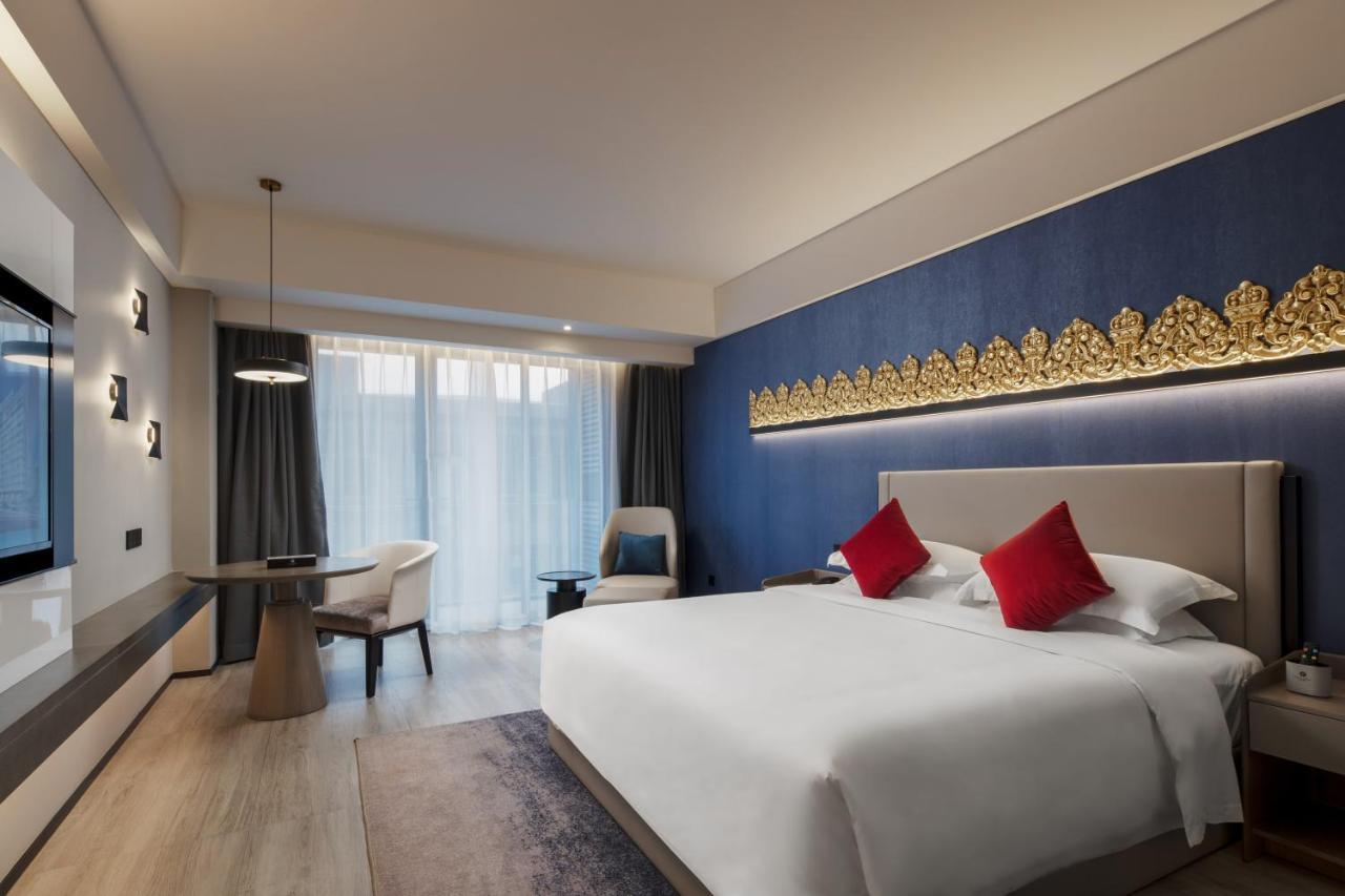 Tian Yi International Hotel 天艺国际酒店 Phnom Penh Dış mekan fotoğraf