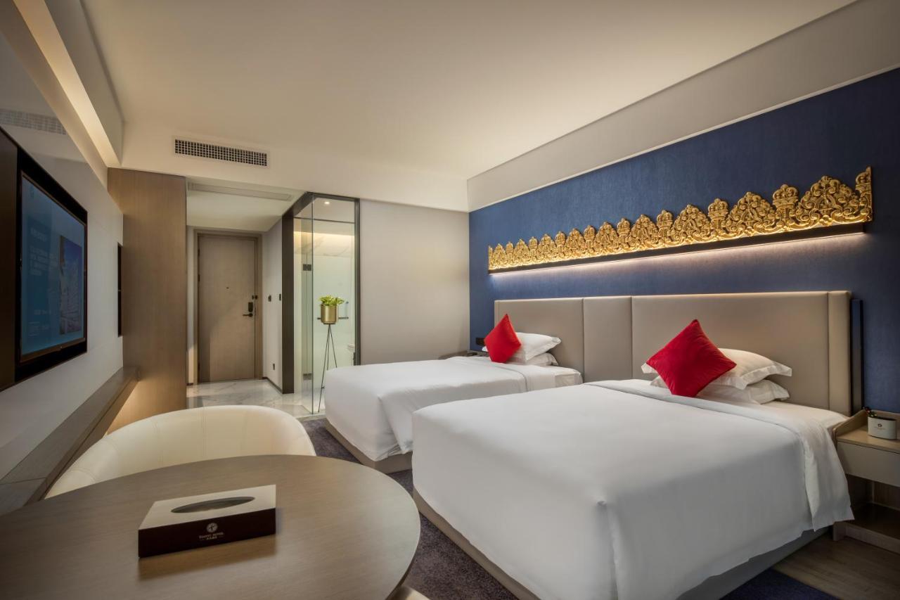 Tian Yi International Hotel 天艺国际酒店 Phnom Penh Dış mekan fotoğraf