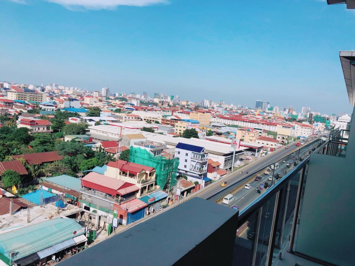 Tian Yi International Hotel 天艺国际酒店 Phnom Penh Dış mekan fotoğraf